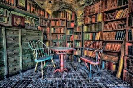 A Round Reading Room