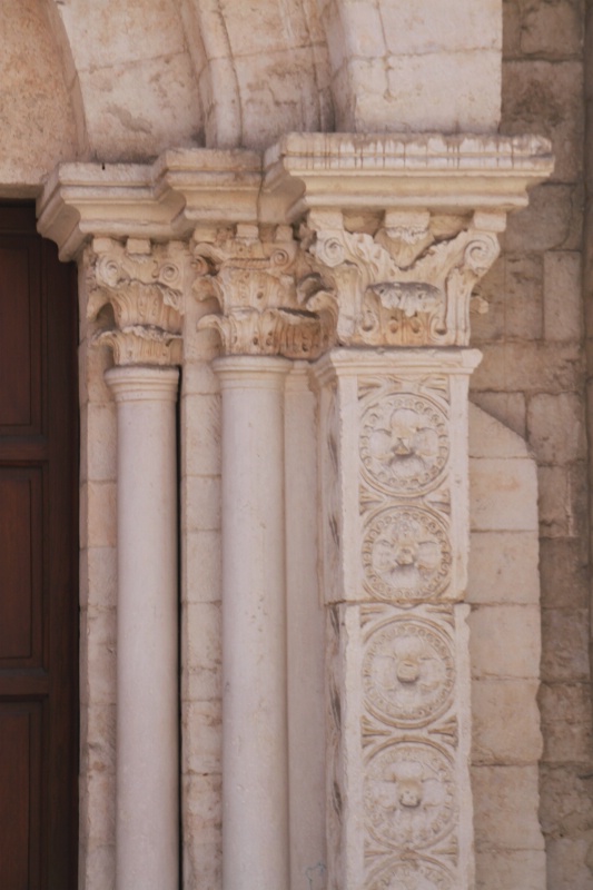 Barletta: church details