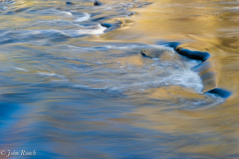A River Runs Through - ID: 14692725 © John D. Roach