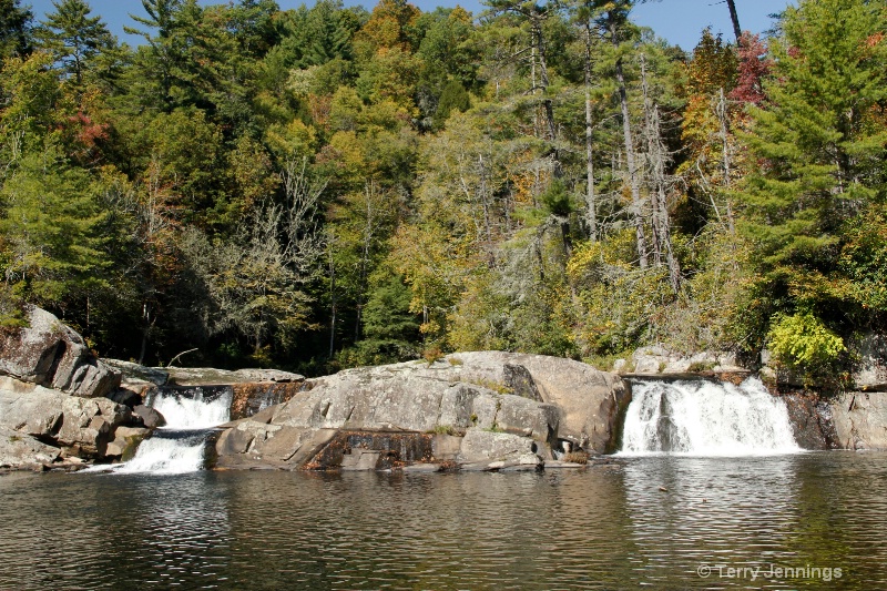 Linville Falls - ID: 14729448 © Terry Jennings