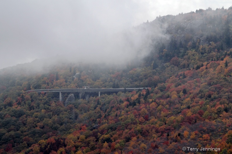 Linville Viaduct - ID: 14729466 © Terry Jennings