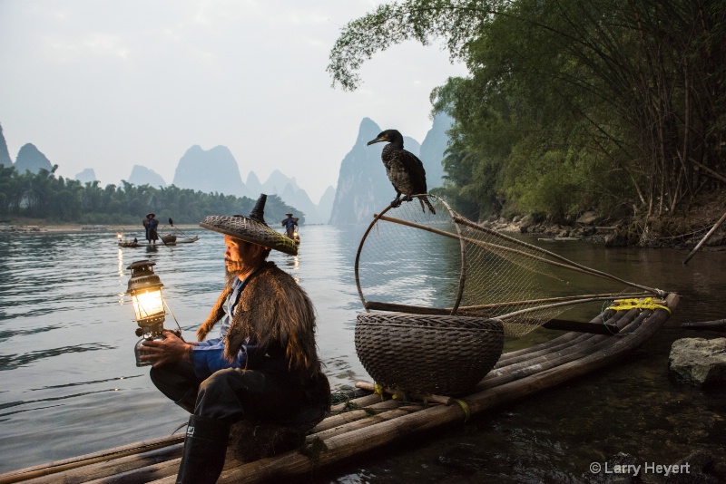 Fisherman on the Li River - ID: 14753803 © Larry Heyert