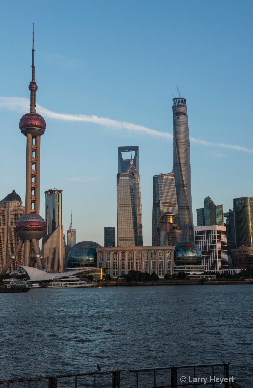 View from the Bund- Shanghai, China - ID: 14753961 © Larry Heyert