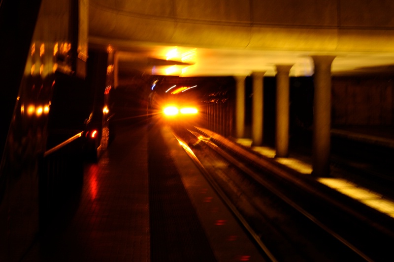 Train approaching Metro Center (Washington, D.C.)