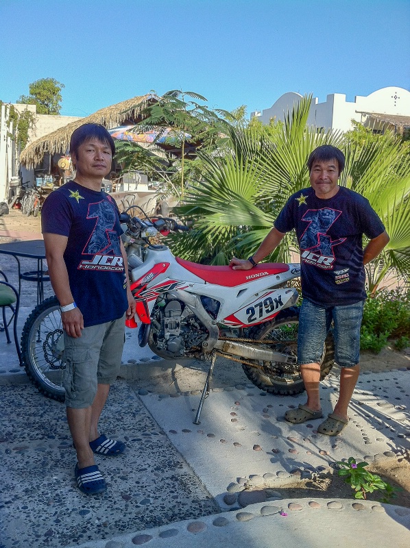 Baja 1000 Honda Racers
