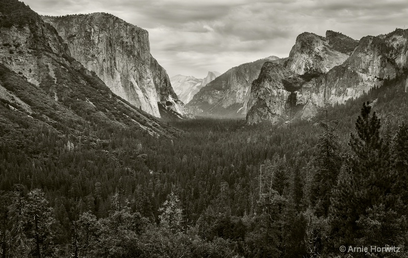 Tunnel View - Yosemite