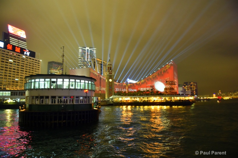Kowloon Harbour - ID: 14834916 © paul parent