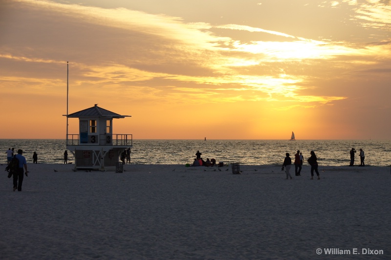 BEACH SUNSET IN CLEARWATER