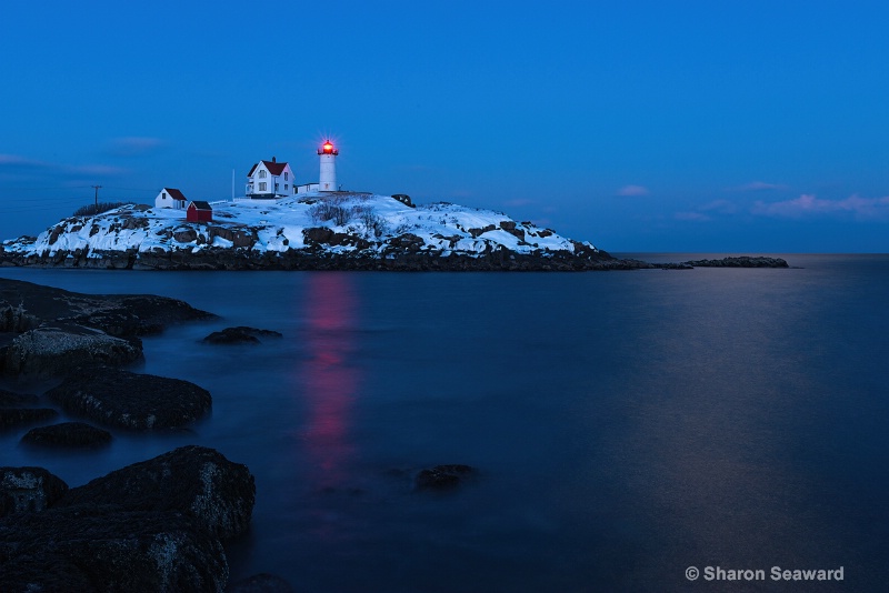 Nubble Light Reflections