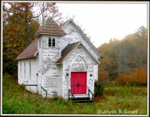 Red Door Church in the Dell