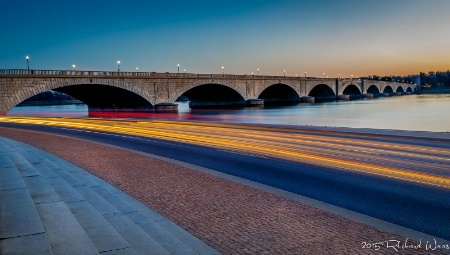 Streaking at the Arlington Bridge