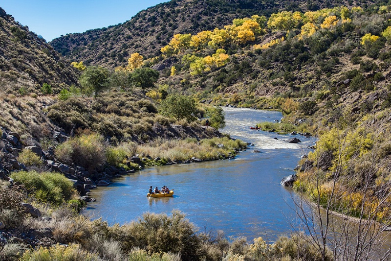 Rafting the Rio Grande Gorge    
