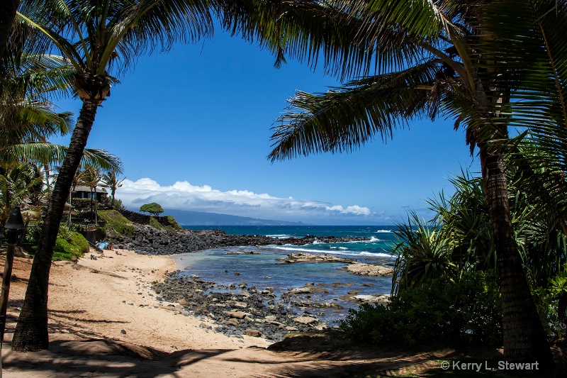 Pa'ia Scenery - ID: 14904383 © Kerry L. Stewart