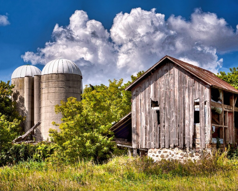 Old Barn - ID: 14912018 © John R. Grede