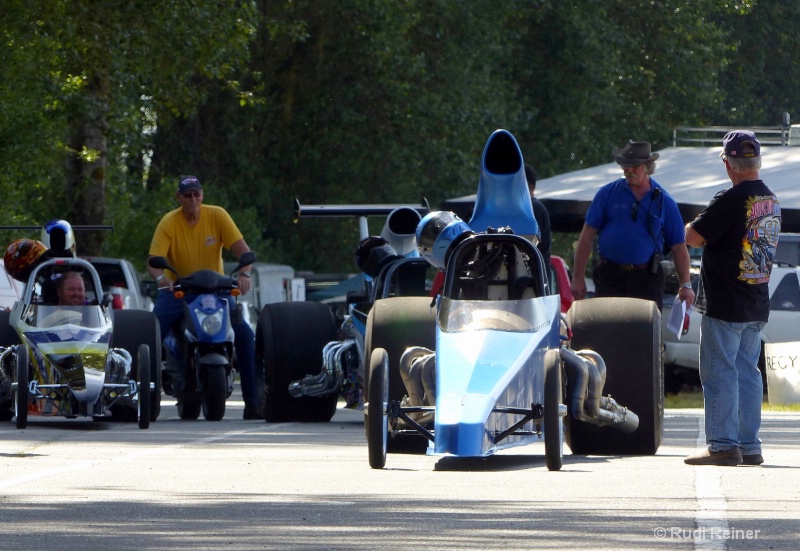Dragster staging lanes