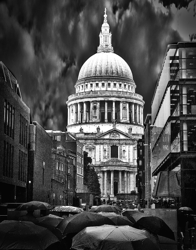 Saint Paul in the Rain Monochrome