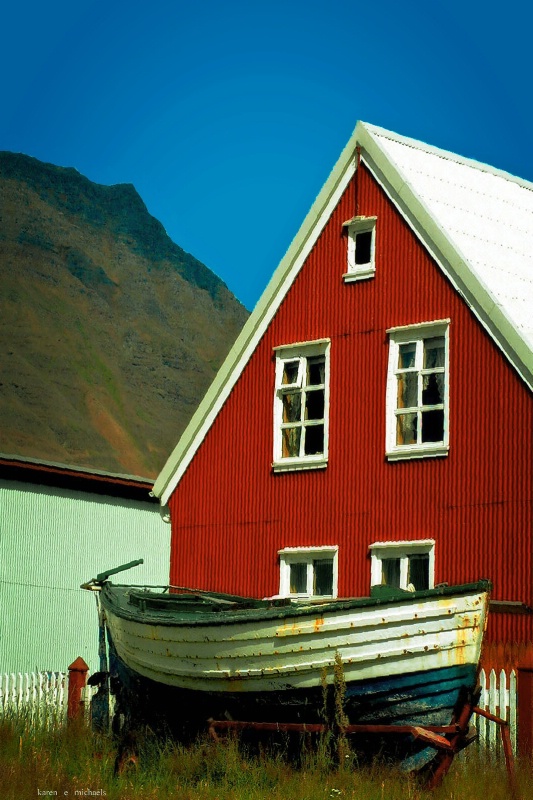 Icelandic Red - ID: 14919663 © Karen E. Michaels