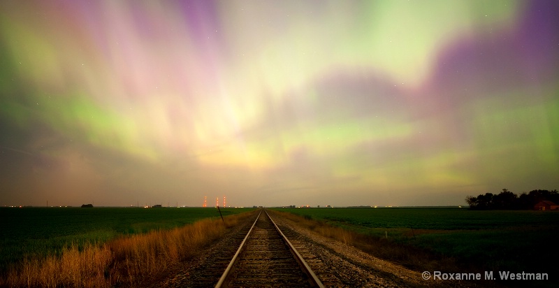 Trackin into the light - ID: 14927164 © Roxanne M. Westman