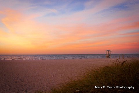 sunrise at seagull beach ii - ID: 14927216 © Mary E. Taylor