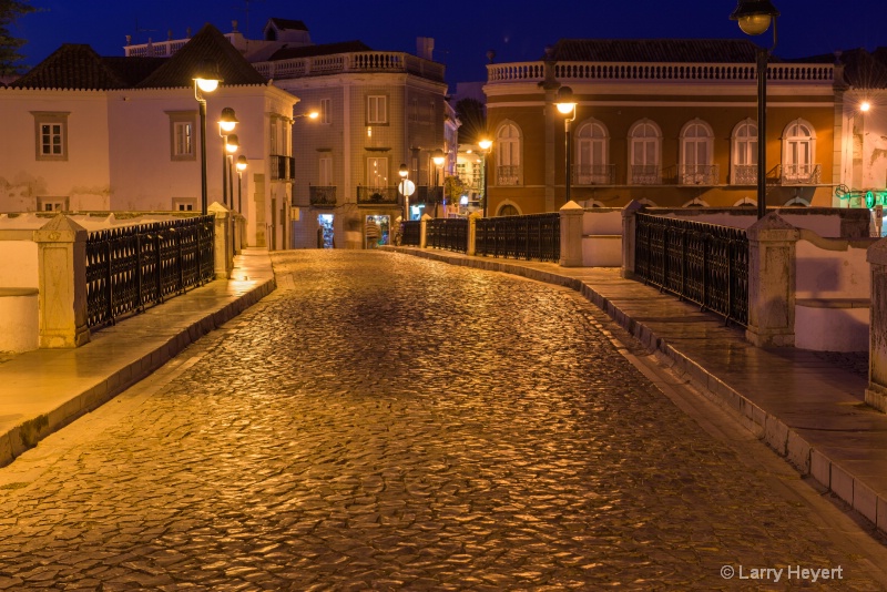 Night Time in Portugal - ID: 14927459 © Larry Heyert