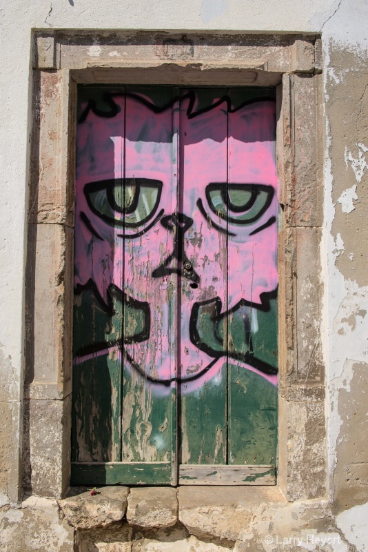 Old Door in Portugal - ID: 14927470 © Larry Heyert