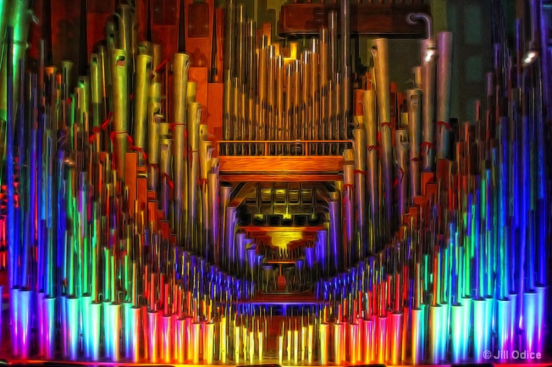 5,000-piped Mighty Wurlitzer Theatre Organ.