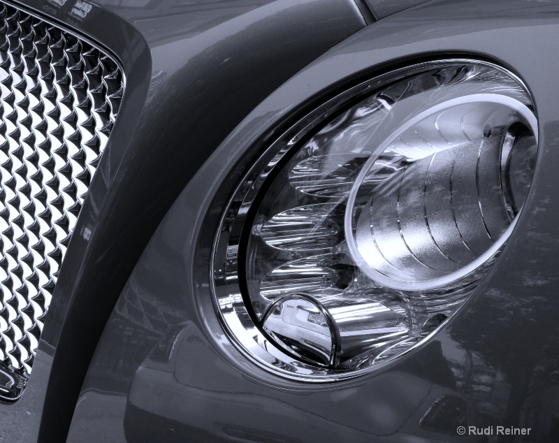 Bentley headlight