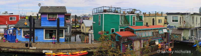 House boats