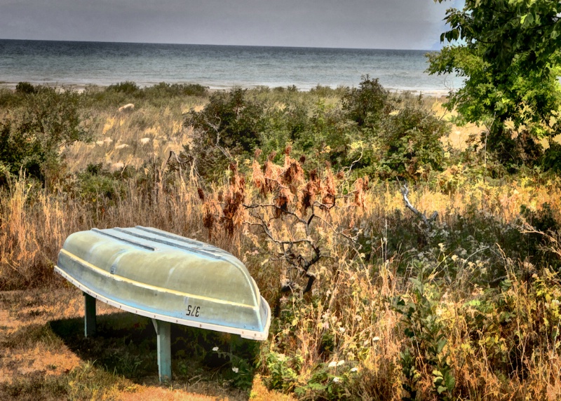 lighthouse boat - ID: 14964006 © John R. Grede