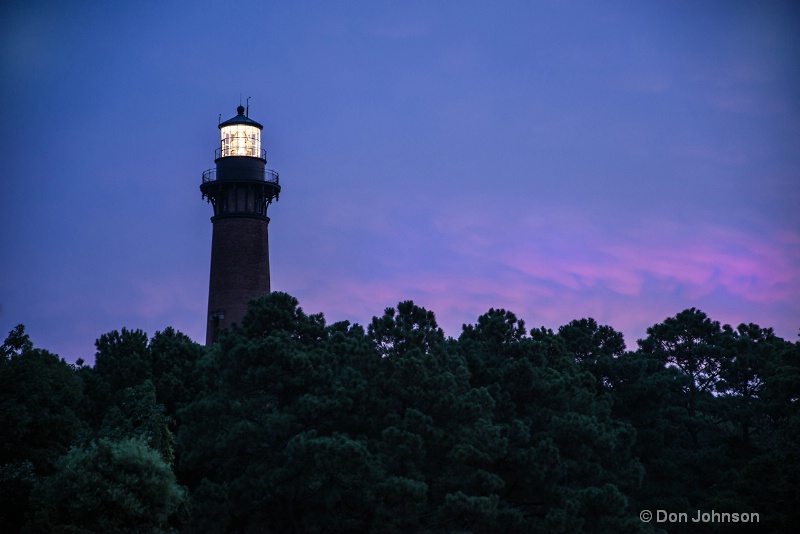 Currituck Lighthouse at Dawn 3-0 f lr 8-8-15 j398