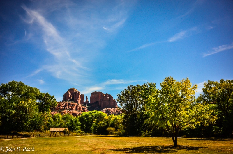 Park View of Cathedral Rock - Sedona - ID: 15004629 © John D. Roach