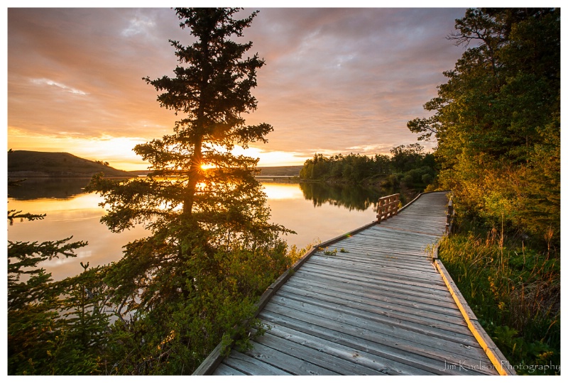 Elkwater Sunrise Cypress Hills AB - ID: 15023677 © Jim D. Knelson