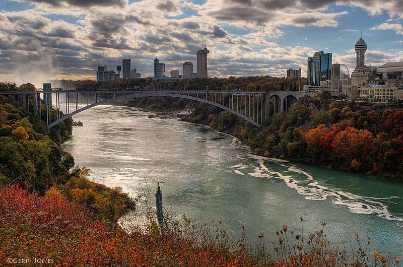 Niagara River Gorge In Autumn