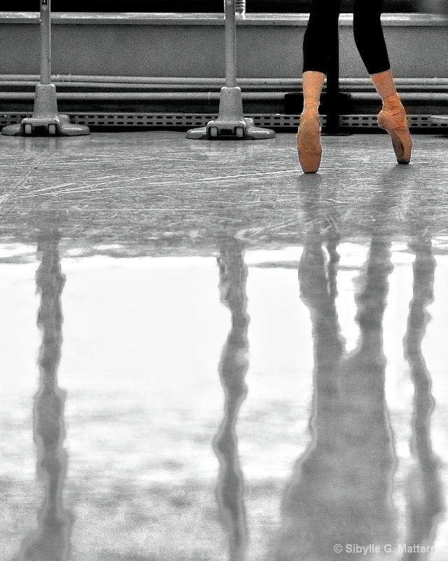 at the ballet  - ID: 15029695 © Sibylle G. Mattern