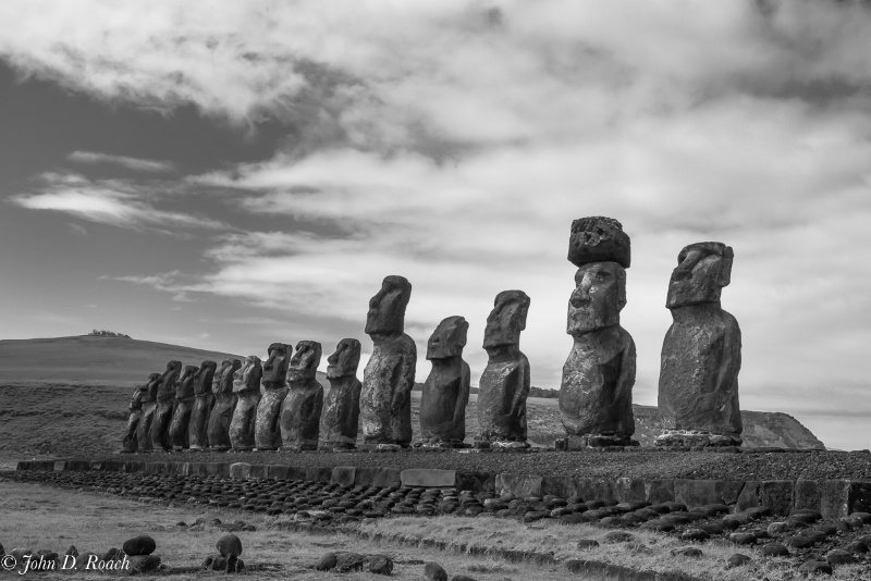 Moai Watching - ID: 15029993 © John D. Roach