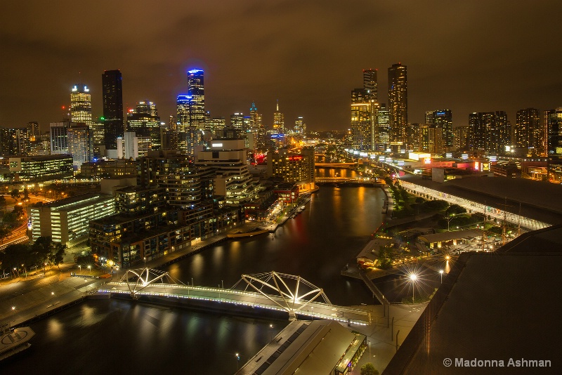 Melbourne by night