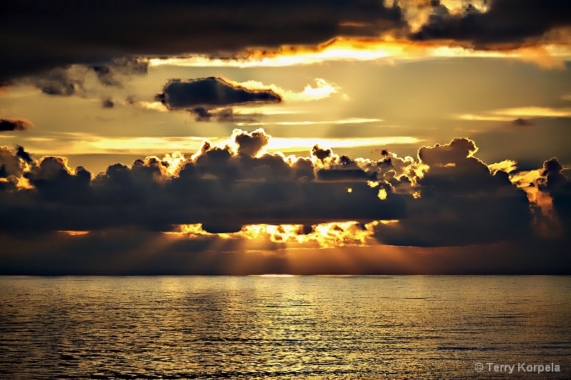 Caribbean Sunrise - ID: 15061054 © Terry Korpela
