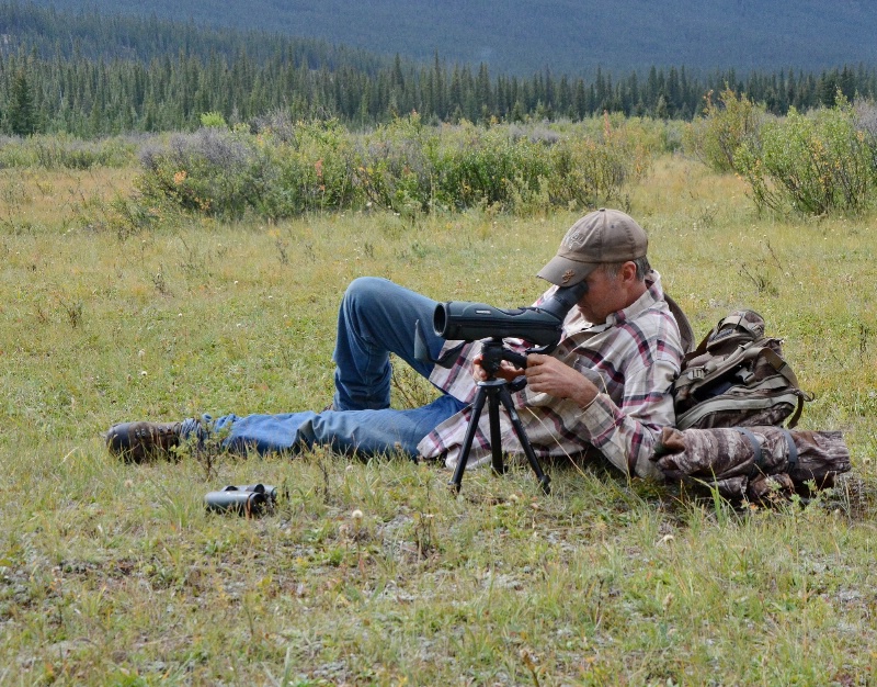 Glassing the mountain - ID: 15075608 © Doug Newman