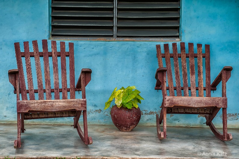 two chairs - ID: 15076832 © Annie Katz