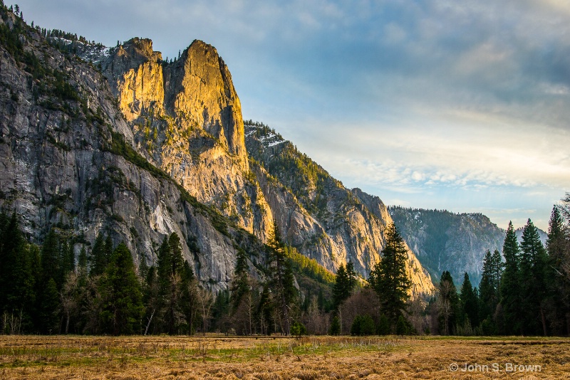 yosemite-7674 - ID: 15083442 © John S. Brown