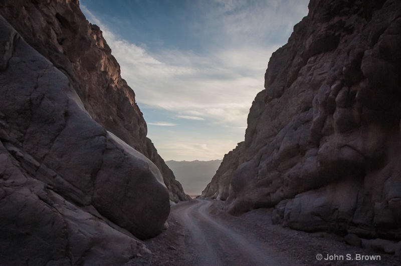 joshua tree-0451 - ID: 15083532 © John S. Brown