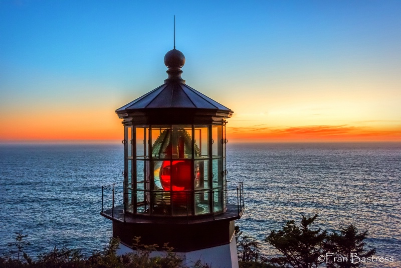 Cape Meares Lighthouse - ID: 15087383 © Fran  Bastress