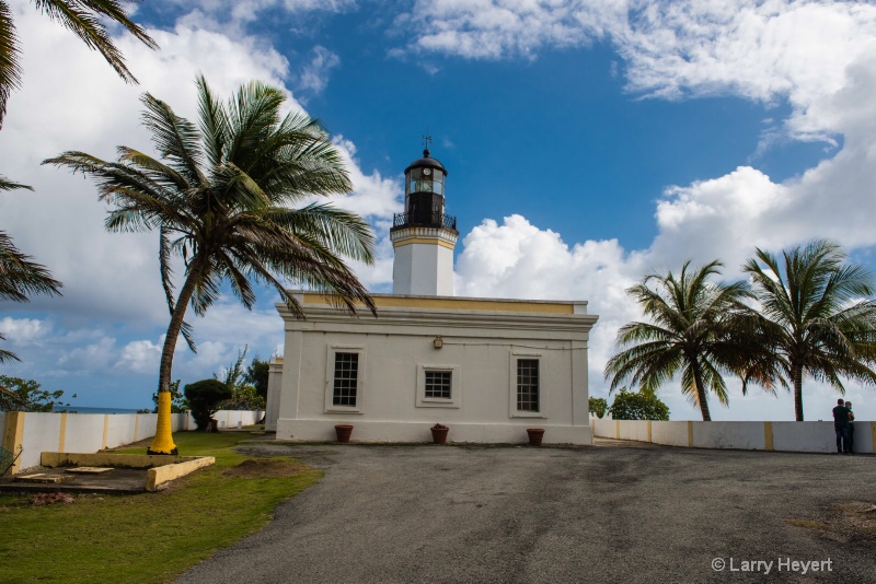 Lighthouse in Puerto Rico - ID: 15088765 © Larry Heyert