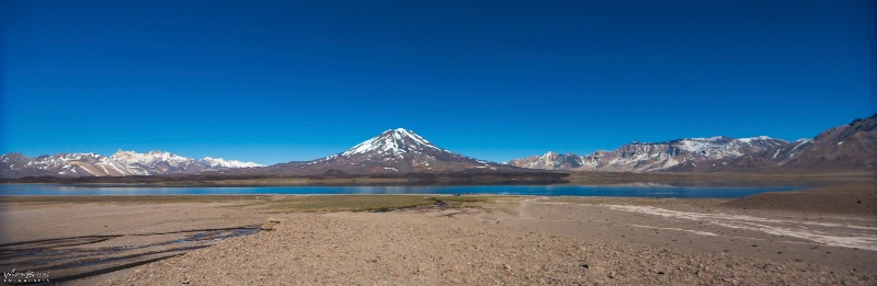 Laguna del diamante - ID: 15092585 © Tomás Widow
