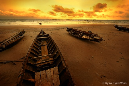 Sunset at Ngwe Saung Beach