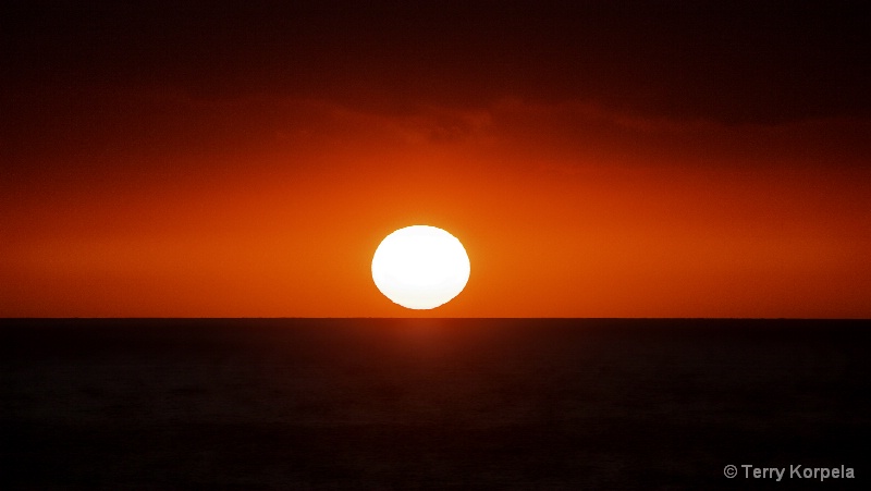 Hawaiian Sunset - ID: 15115687 © Terry Korpela