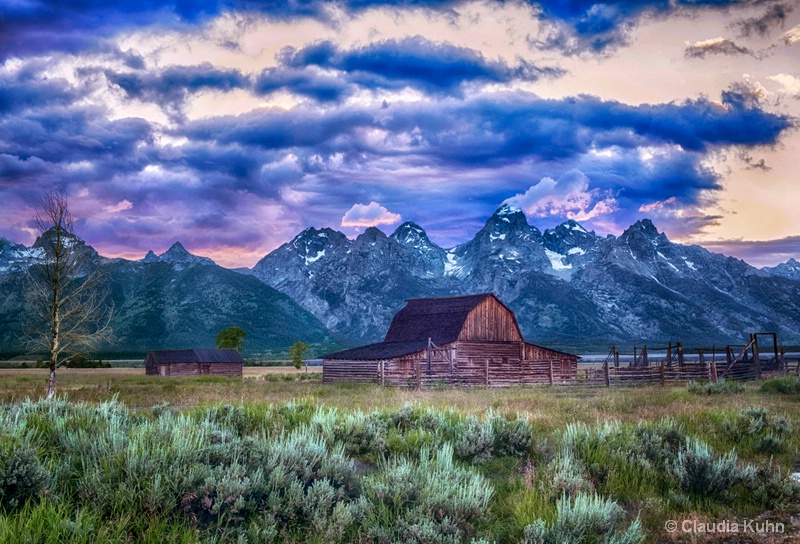 Moulton Barn