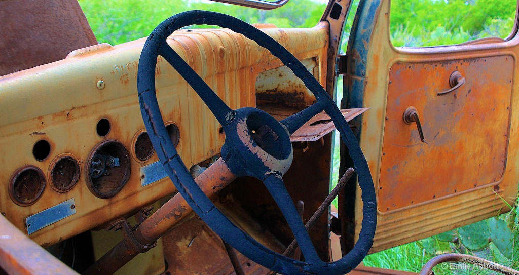 Steering into history - ID: 15131221 © Emile Abbott