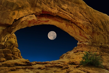 Arches and the Moon