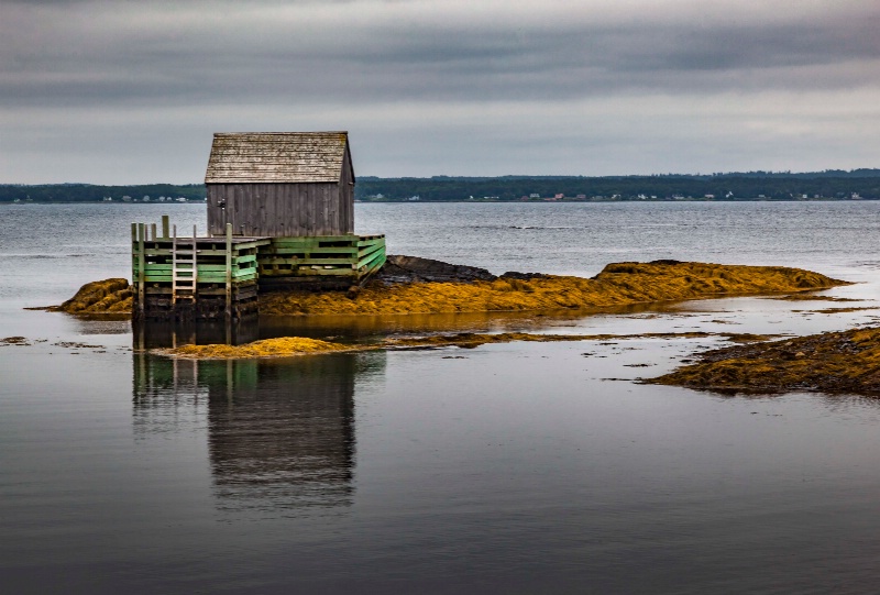 Fishing Stage - ID: 15148467 © Patricia A. Casey